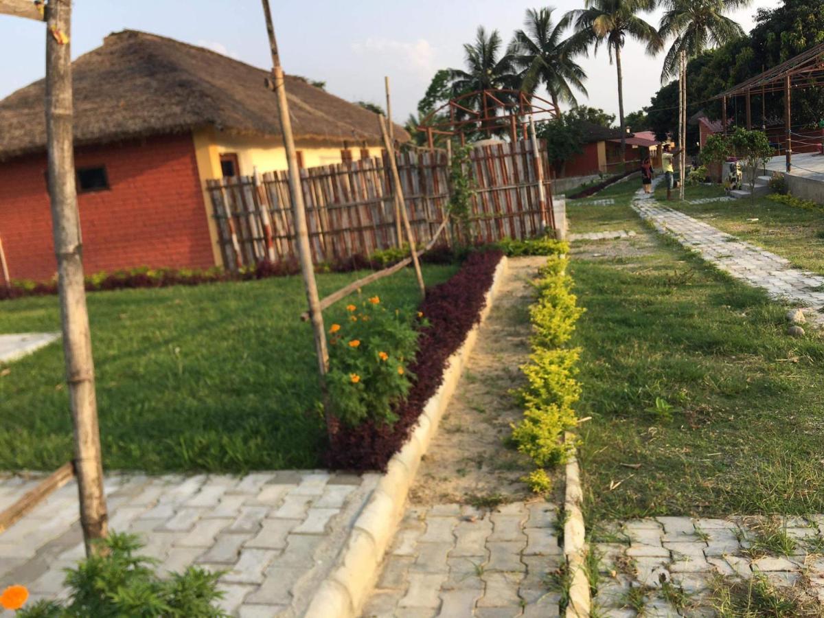 Elephant Garden Hotel And Resort Pvt Ltd Kanchanpur Exterior foto